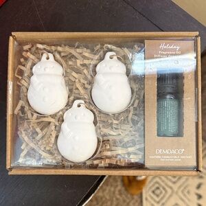 Demdaco White Snowman Ornament and Fragrance Oil Set